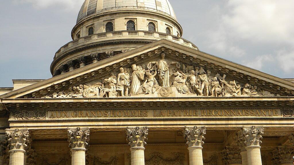 Faut-il rendre la devise du Panthéon plus inclusive ?